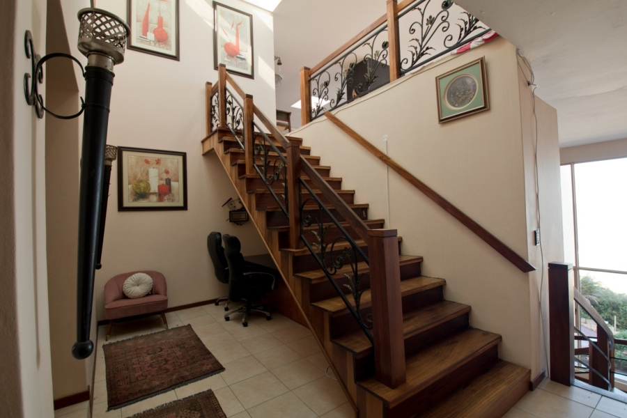 7 Bedroom Property for Sale in Outeniqua Strand Western Cape
